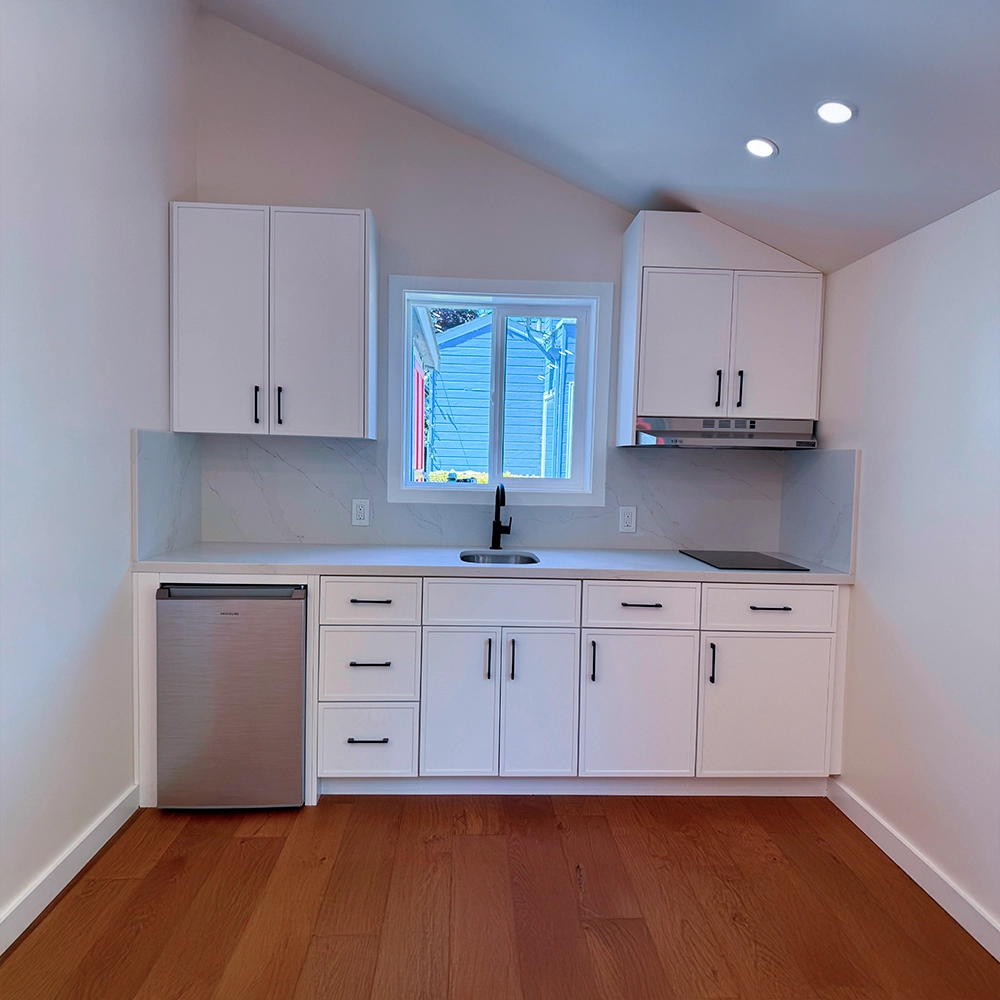 Oakland Garage Image 3